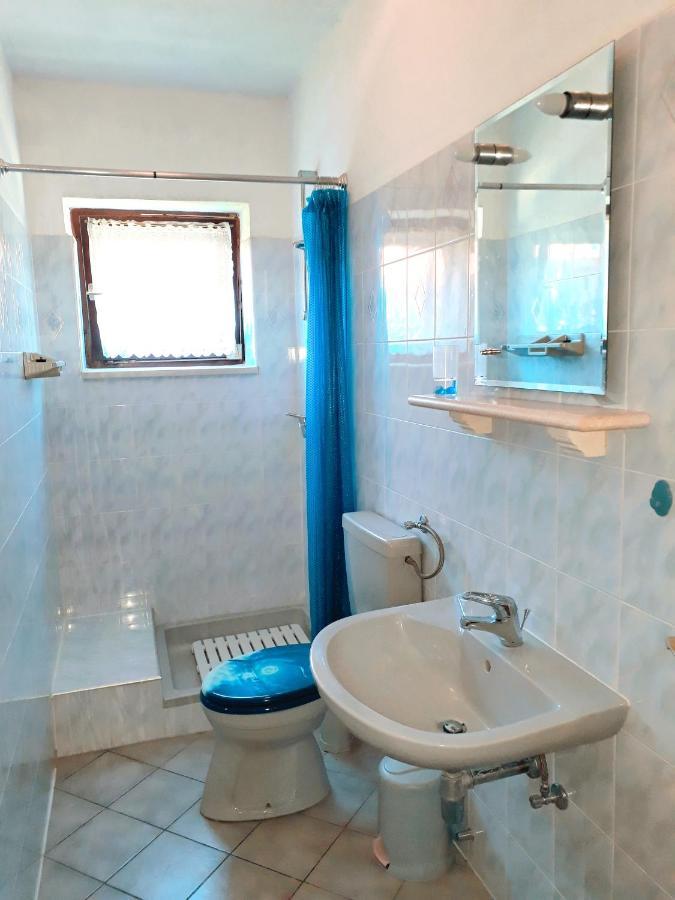 Apartmani Bepina Supetar Exterior photo